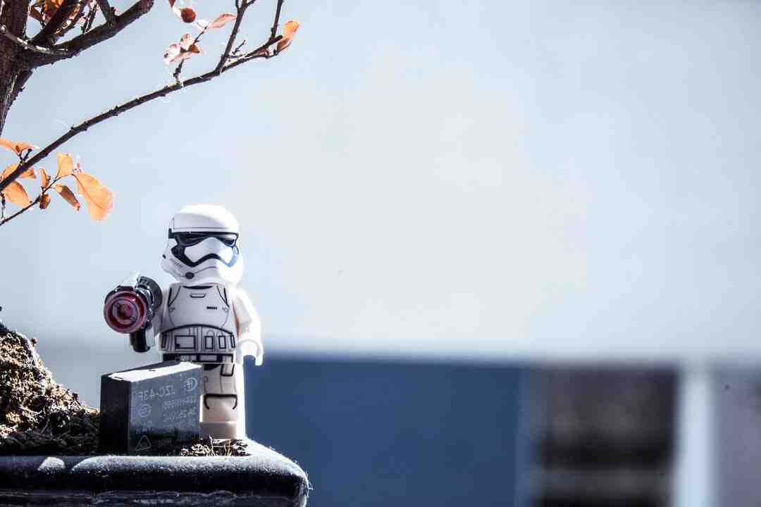 Quel est le premier Lego Star Wars ?
