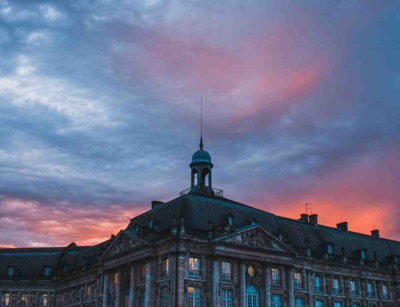 Pourquoi Poudlard au lieu de Hogwarts ?