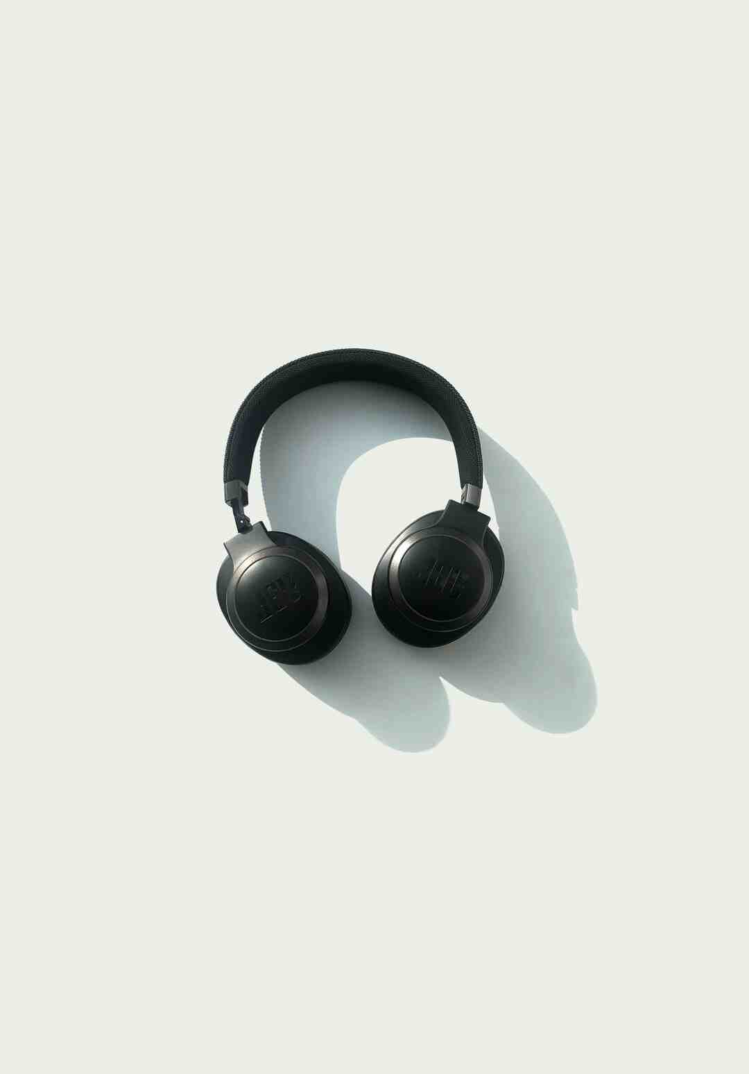 Comment charger le casque Corsair ?