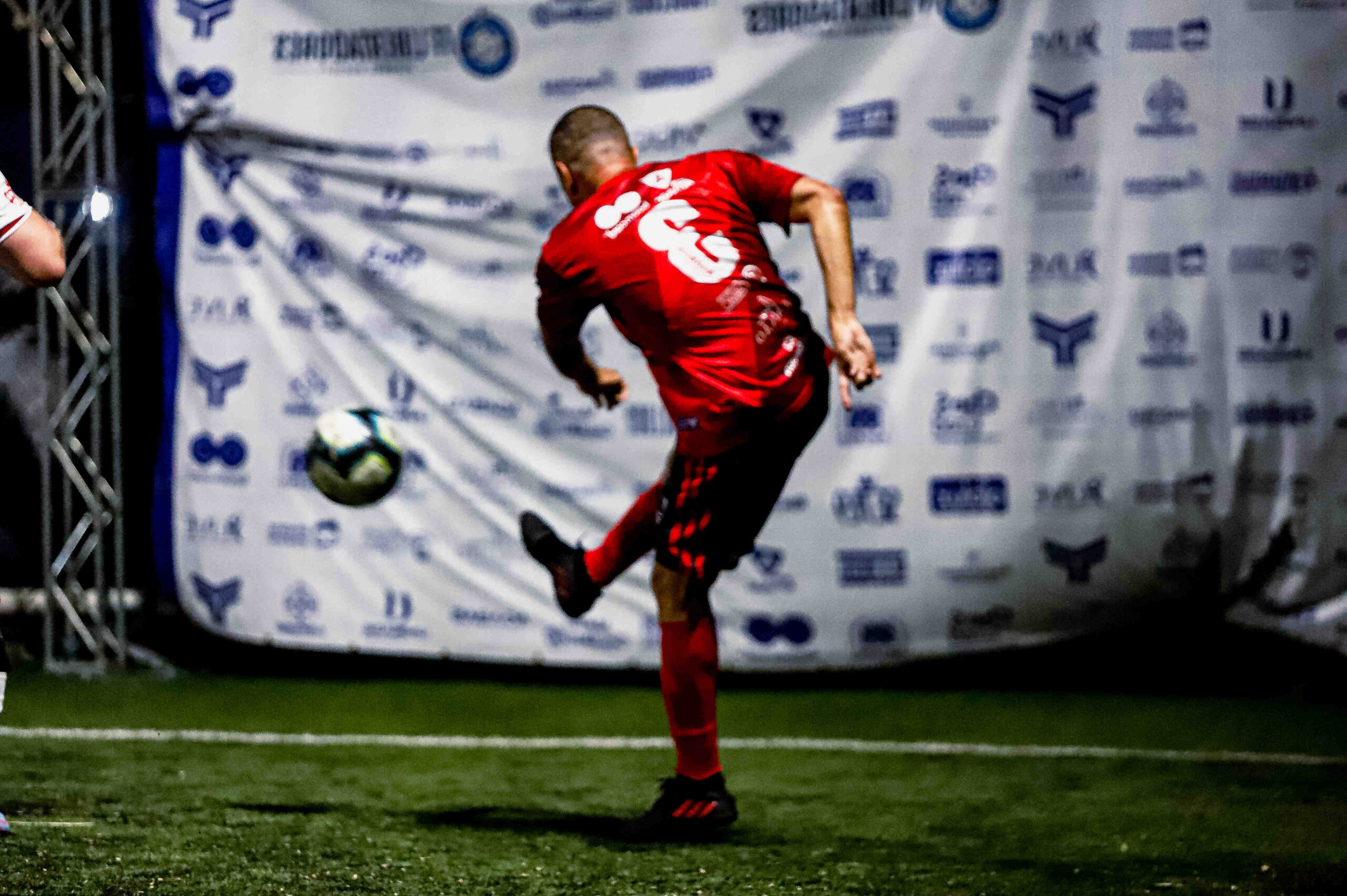 Quel type est fort contre le type eau ?