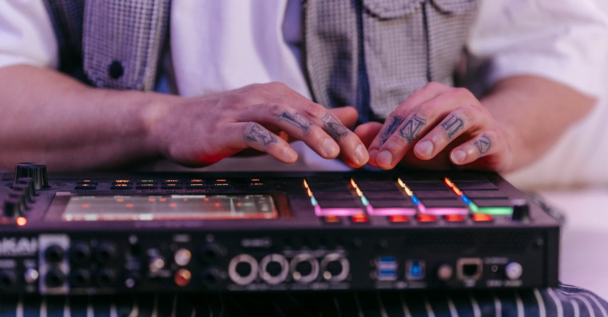 découvrez le monde fascinant des producteurs, des experts qui façonnent la musique, le film et bien plus encore. apprenez comment ces créatifs transforment des idées en œuvres captivantes et innovantes, tout en explorant les différentes facettes de leur métier.