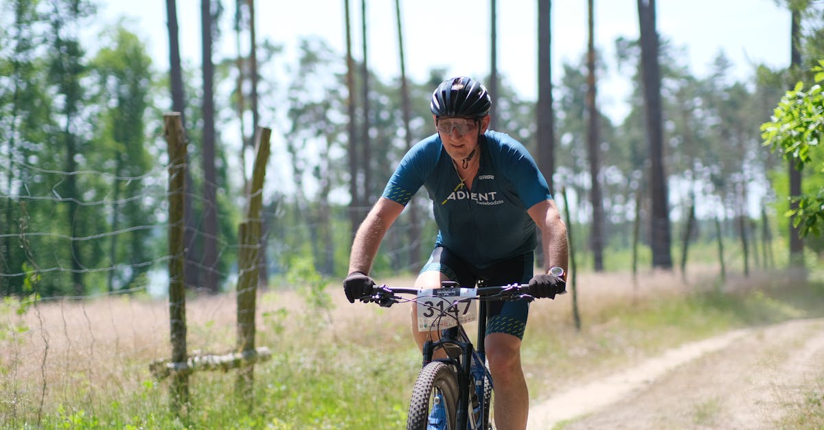 découvrez les secrets de l'endurance : conseils pratiques, entraînements adaptés et astuces nutritionnelles pour améliorer vos performances physiques et surpasser vos limites. transformez votre corps et votre esprit grâce à notre guide complet sur l'endurance.