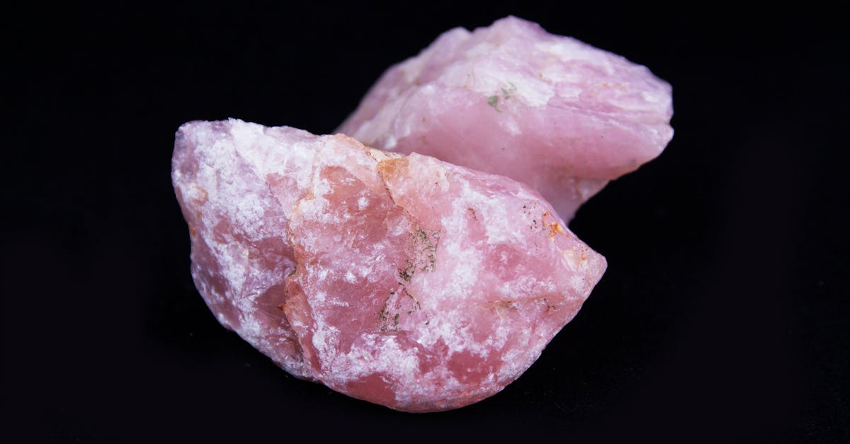 découvrez les trésors cachés de la caverne d’elric : objets rares, artefacts magiques et secrets légendaires à explorer. plongez dans un univers mystérieux plein de richesses insoupçonnées !