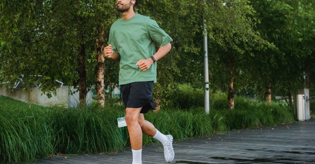 découvrez running man 2025, la nouvelle saison pleine d'aventures palpitantes, de défis surprenants et d'invités spéciaux incontournables. rejoignez la course dès maintenant !