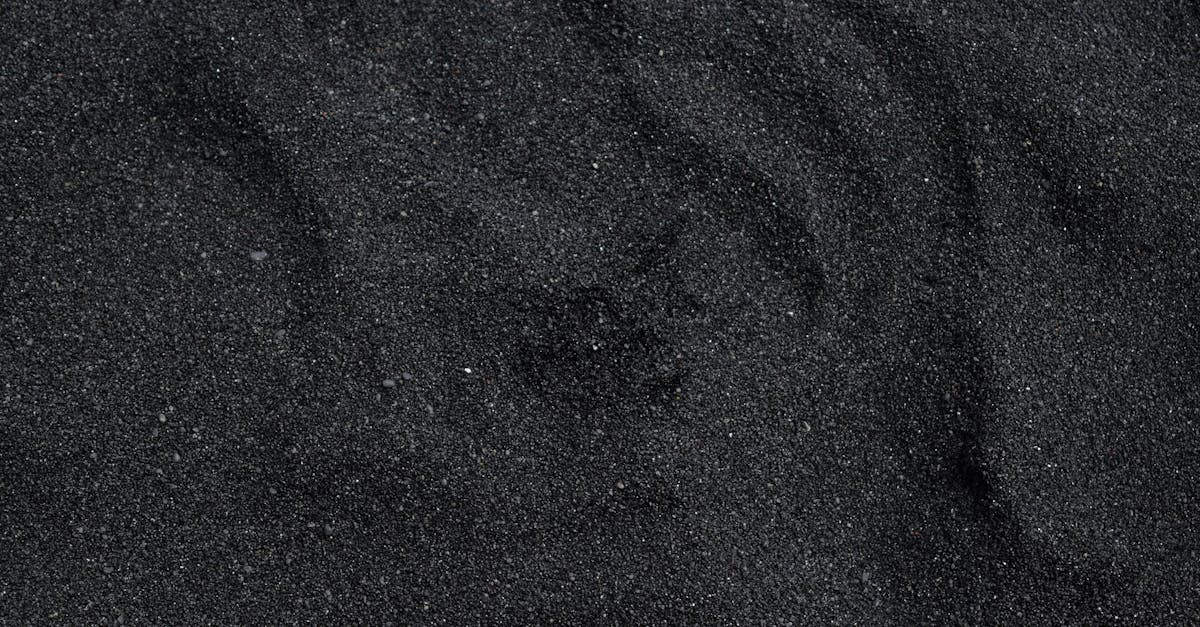 découvrez l'art du chiaroscuro, technique de peinture jouant sur les contrastes de lumière et d'ombre pour créer des effets dramatiques et réalistes.