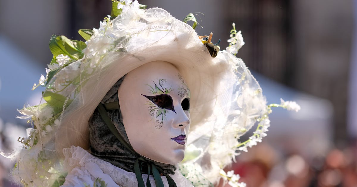 découvrez mask singer 2026, l'émission où célébrités et mystères se dévoilent sous des costumes surprenants. rejoignez-nous pour une saison pleine de surprises et de révélations!
