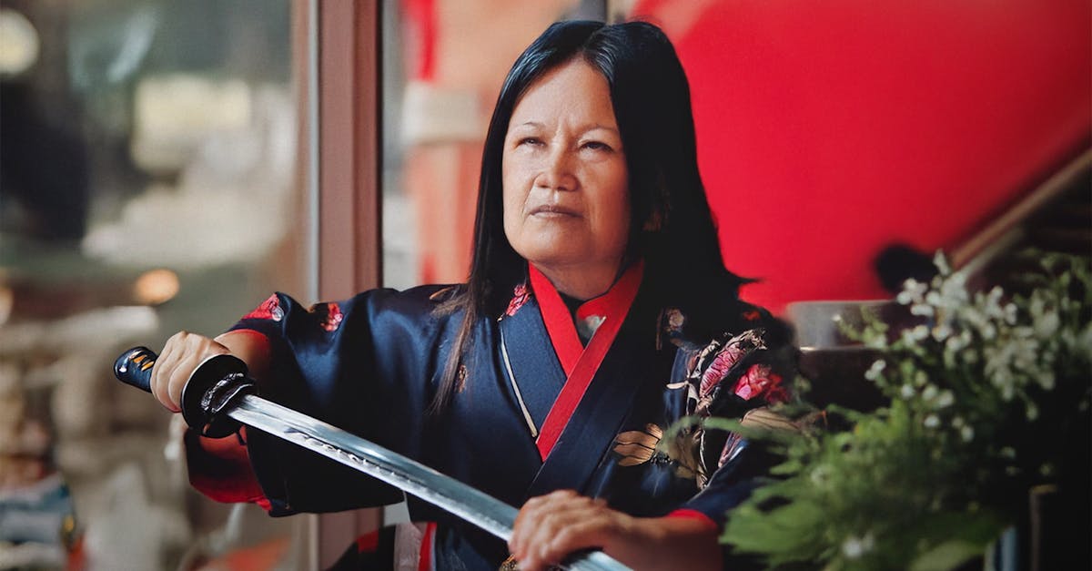 découvrez notre katana exceptionnel alliant tradition authentique et qualité supérieure, parfait pour collectionneurs et passionnés d'arts martiaux.