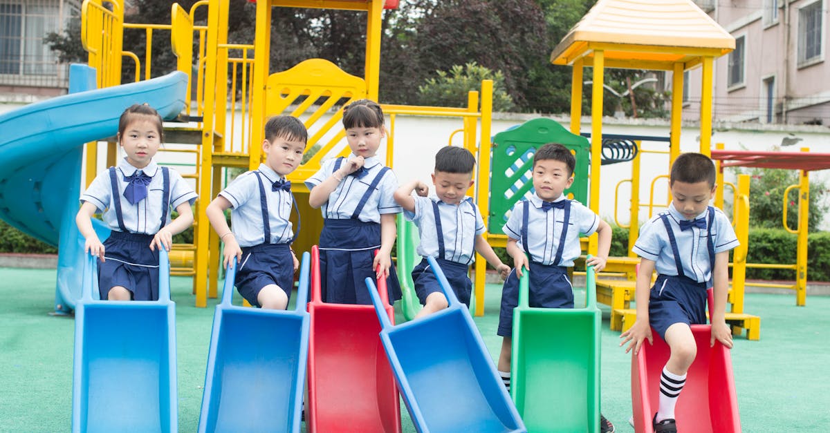 découvrez notre playground interactif, un espace ludique et sécurisé où petits et grands peuvent s'amuser, apprendre et se divertir en toute convivialité.