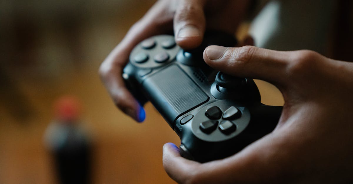 découvrez les astuces et failles dans les jeux vidéo pour optimiser votre expérience de jeu et débloquer des contenus cachés.