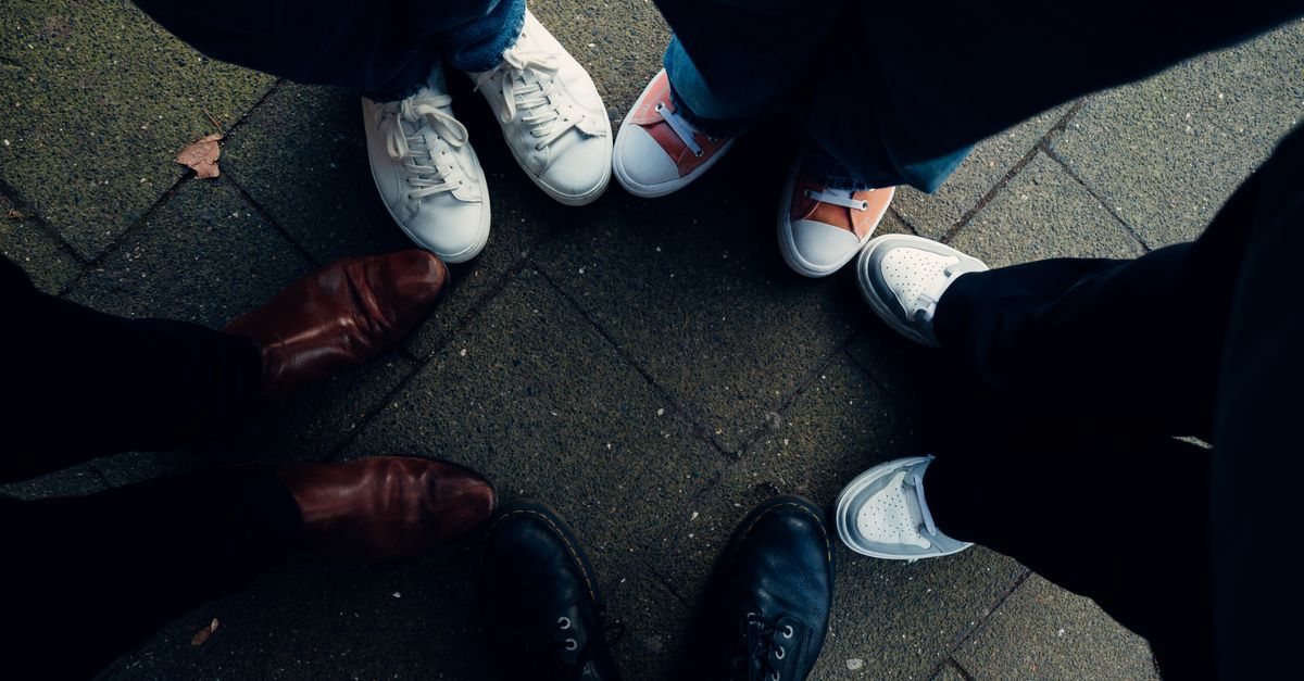 découvrez tout sur le consortium : définition, fonctionnement et avantages de ce regroupement d'entreprises ou d'organisations pour atteindre des objectifs communs.
