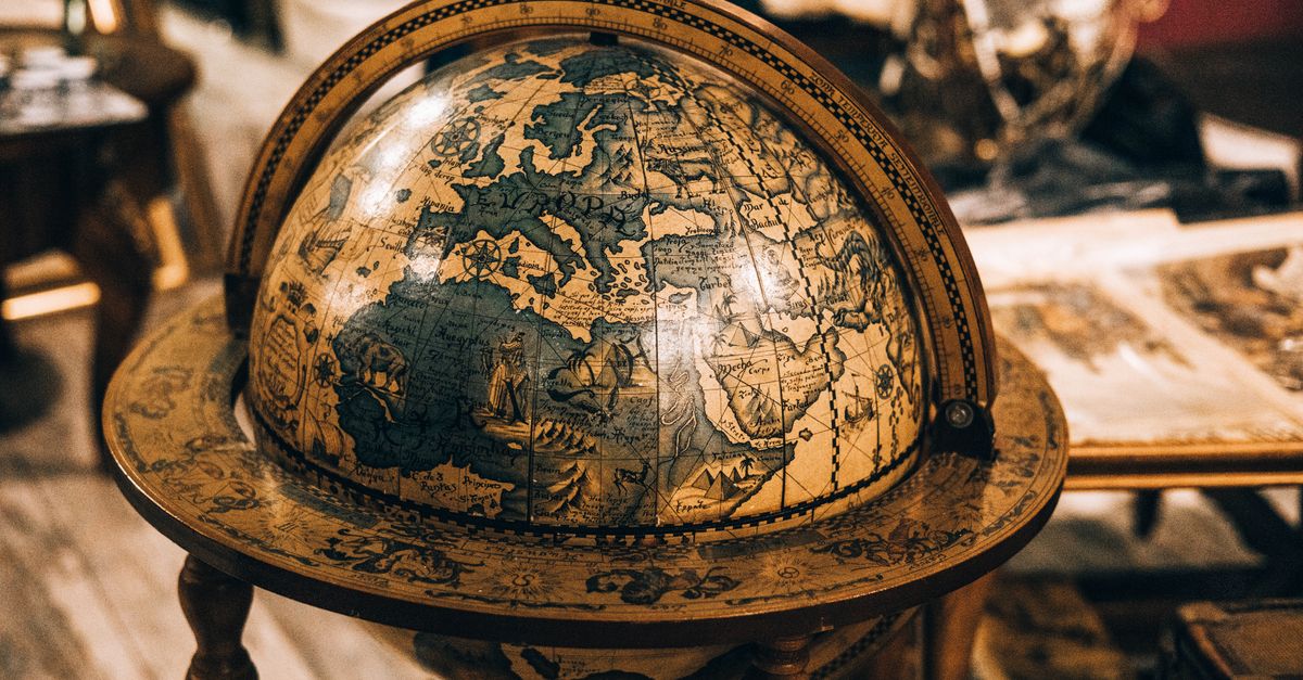 explorez les merveilles de la géographie, découvrez les reliefs, climats et cultures du monde entier à travers des cartes et analyses détaillées.