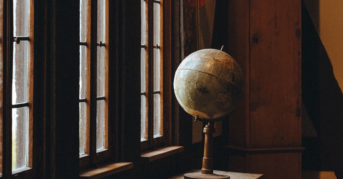 explorez les mystères de la géographie, découvrez la diversité des paysages, des climats et des cultures à travers le monde.