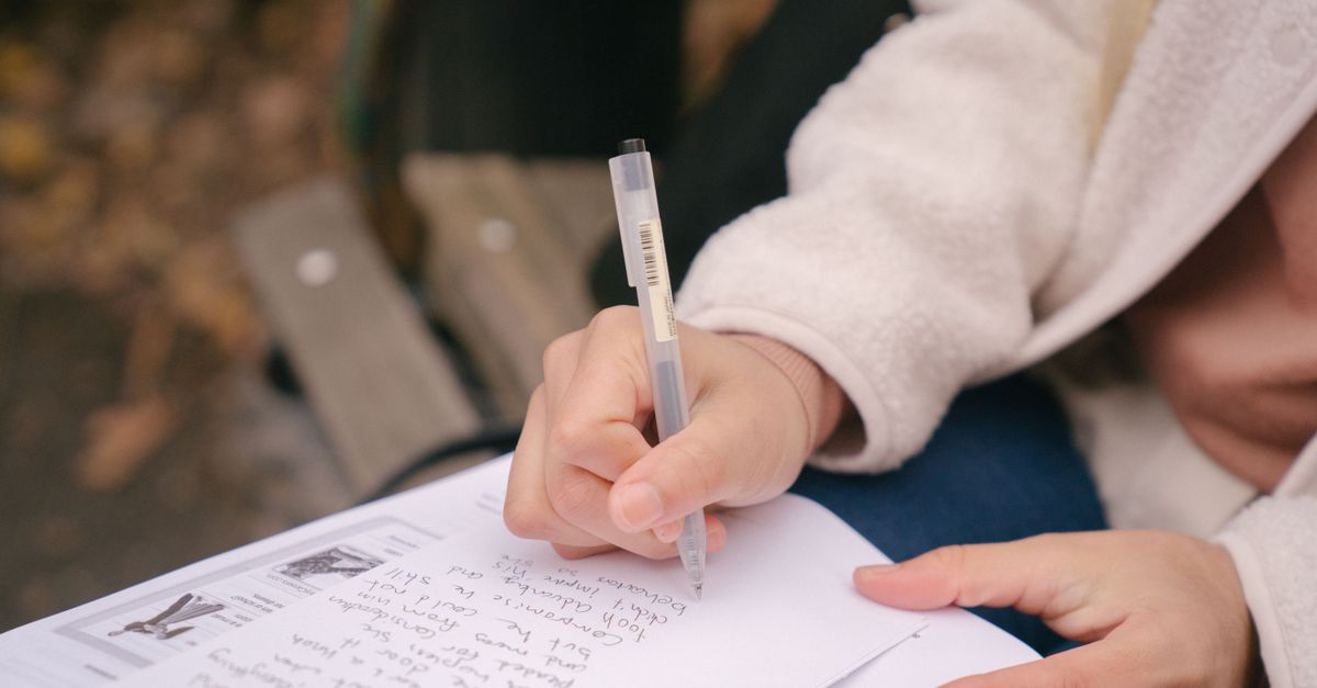 découvrez nos conseils et astuces pour améliorer votre écriture, que ce soit pour des textes créatifs, professionnels ou académiques.